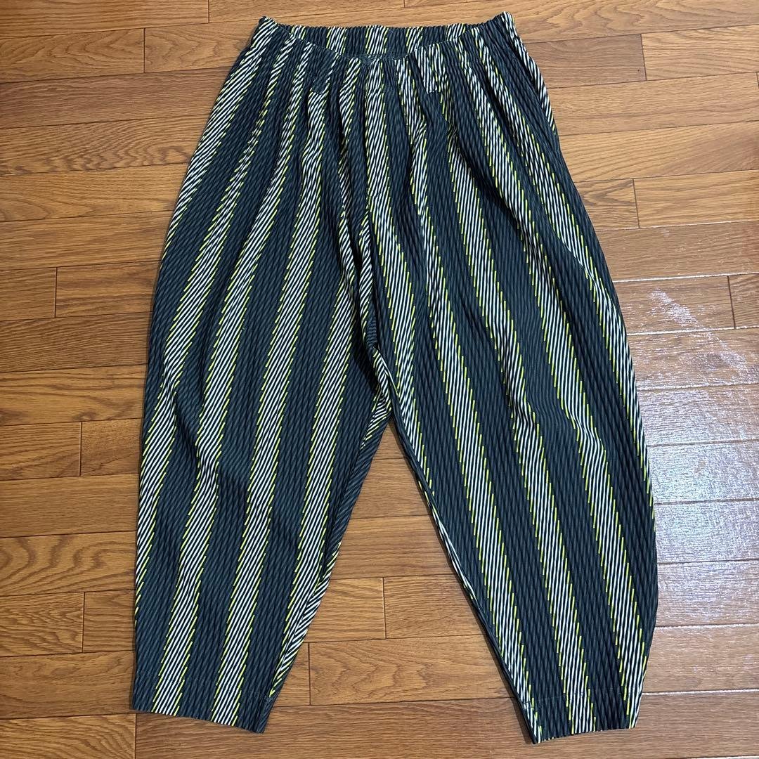 HOMME PLISSÉ ISSEY MIYAKE パンツ美品