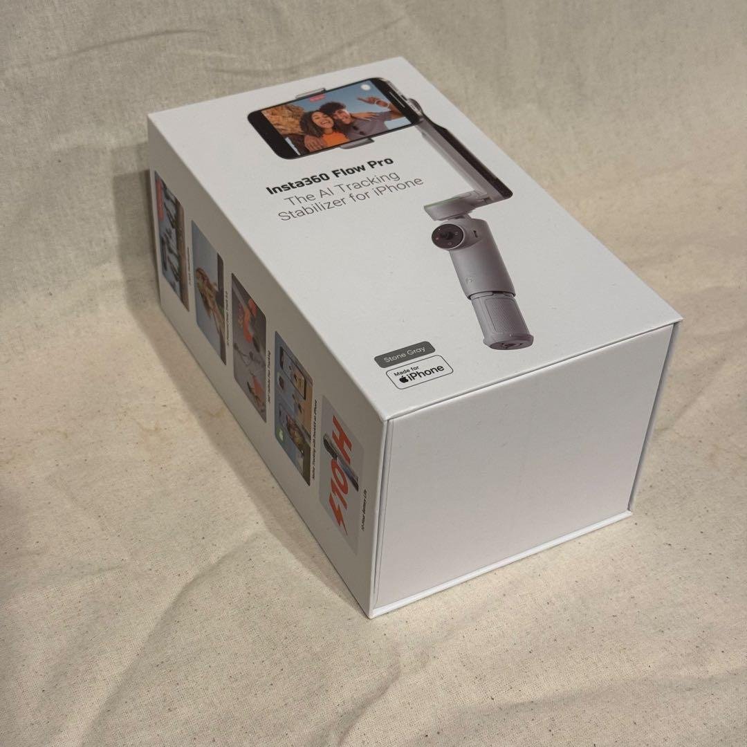 Insta360 Flow Pro ほぼ未使用新品 +純正MagSafeアダプタ
