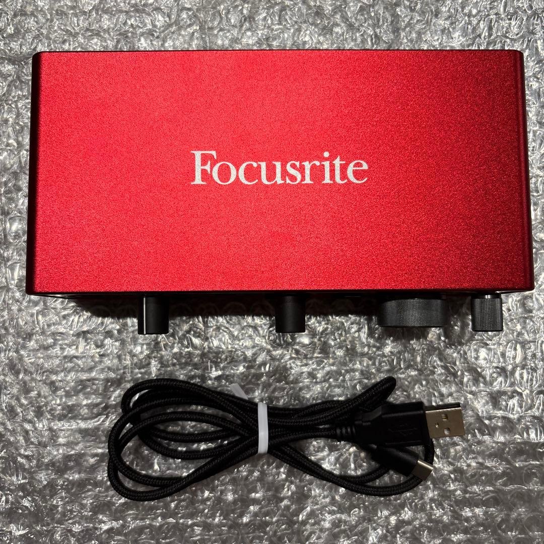 scarlett 2i2 フォーカスライト　オーディオインターフェース