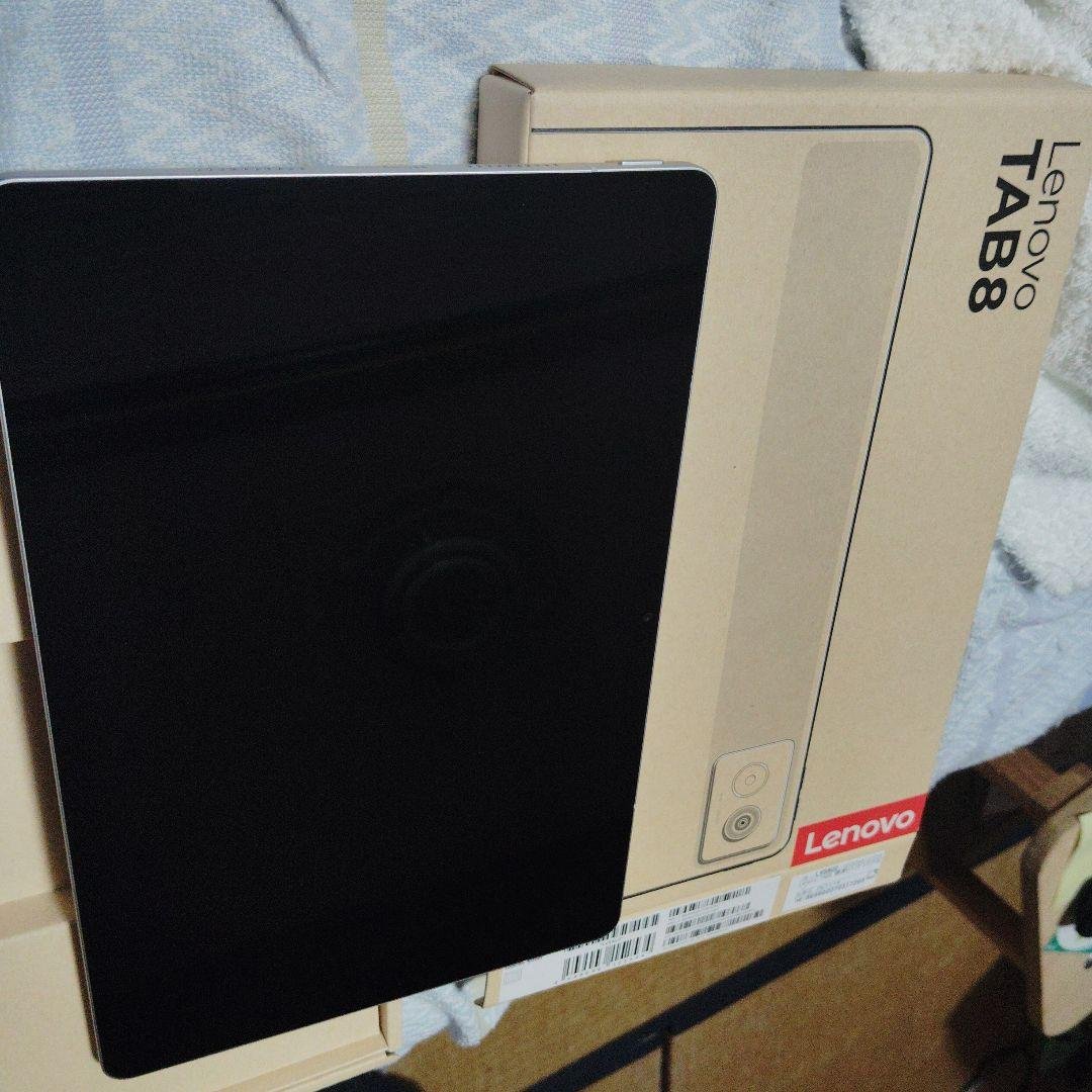 Lenovo TAB8 ブラック
