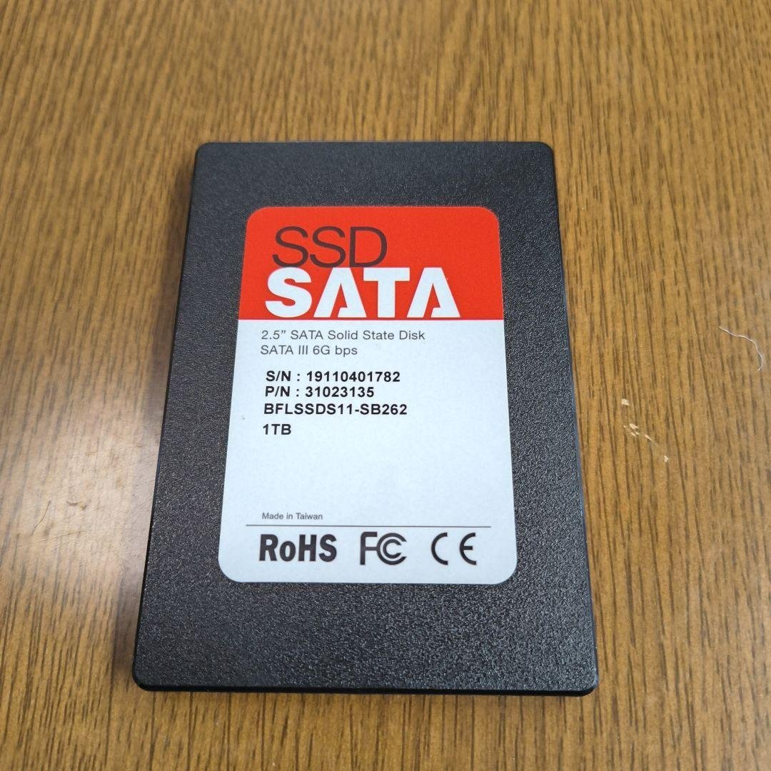 内蔵型 1TB SATA SSD 2.5インチ USBケーブル付き