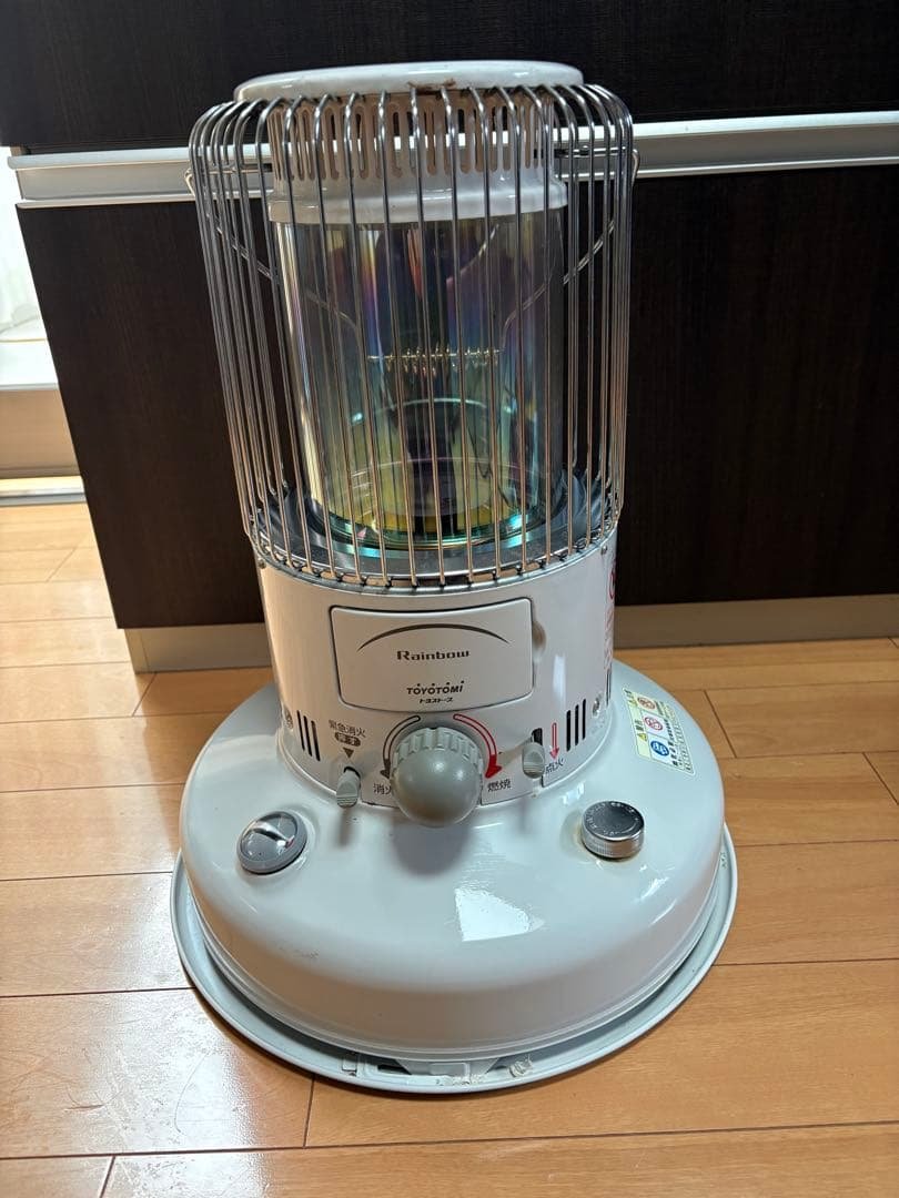 【引き取り限定】美品　トヨトミ　レインボー　石油ストーブRB-25F