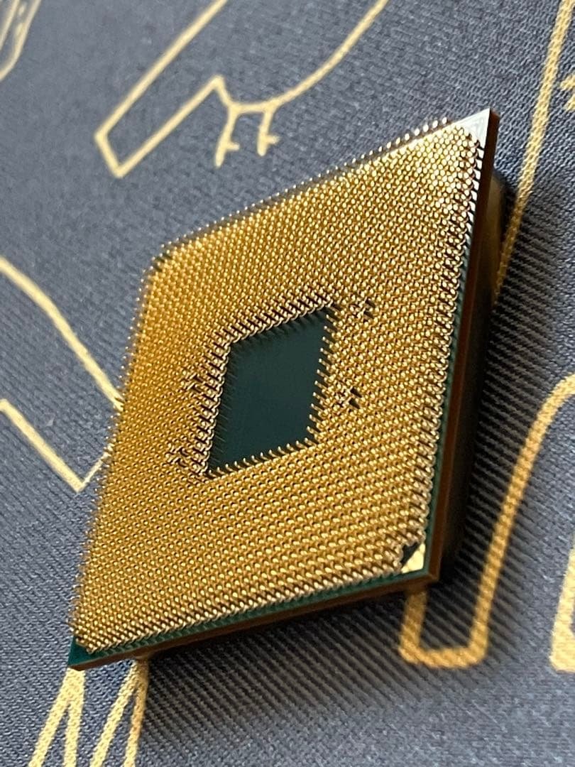 AMD Ryzen 7 5700X3D 8コア CPU