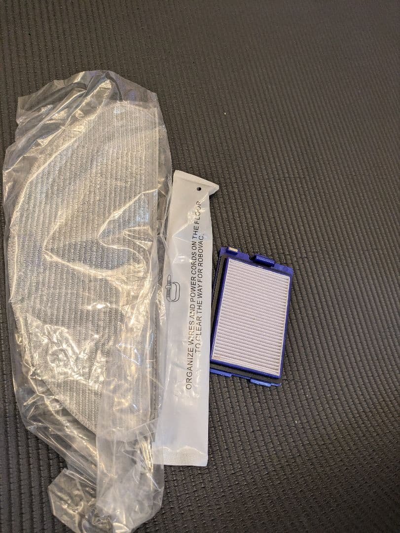 eufy X8 Hybrid RoboVac 本体