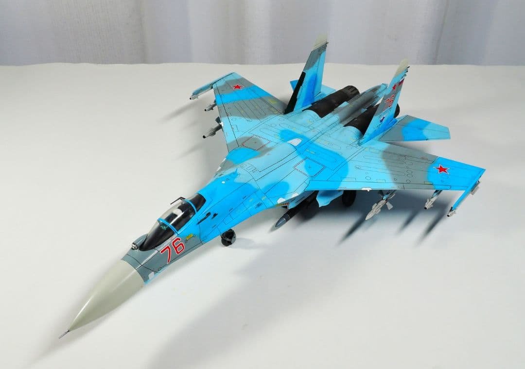 【プラモデル完成品】プラッツ 1/72 Su-27SM フランカーB