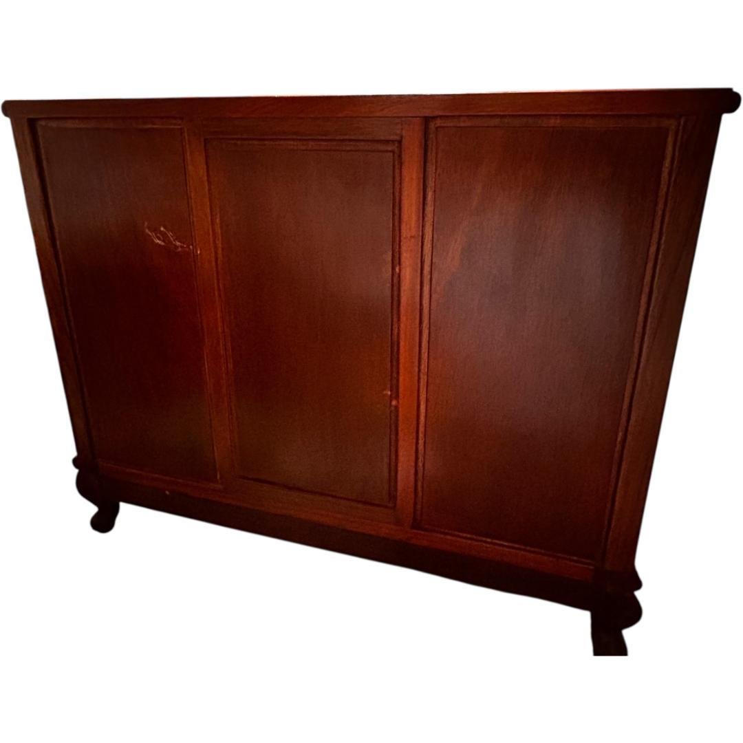 アンティーク調 天然木サイドボード 両開き扉 猫脚 チェスト 引き出し