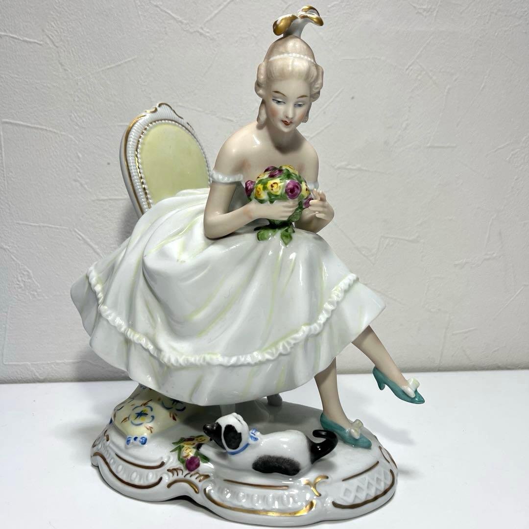 ヴァレンドルフ　フィギュリンWallendorf製Handmalerei 手描き