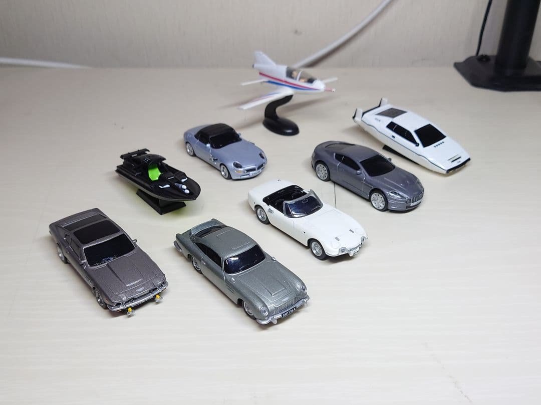 007 ジェームスボンドコレクション サントリー BOSS 2缶用 コンプリート