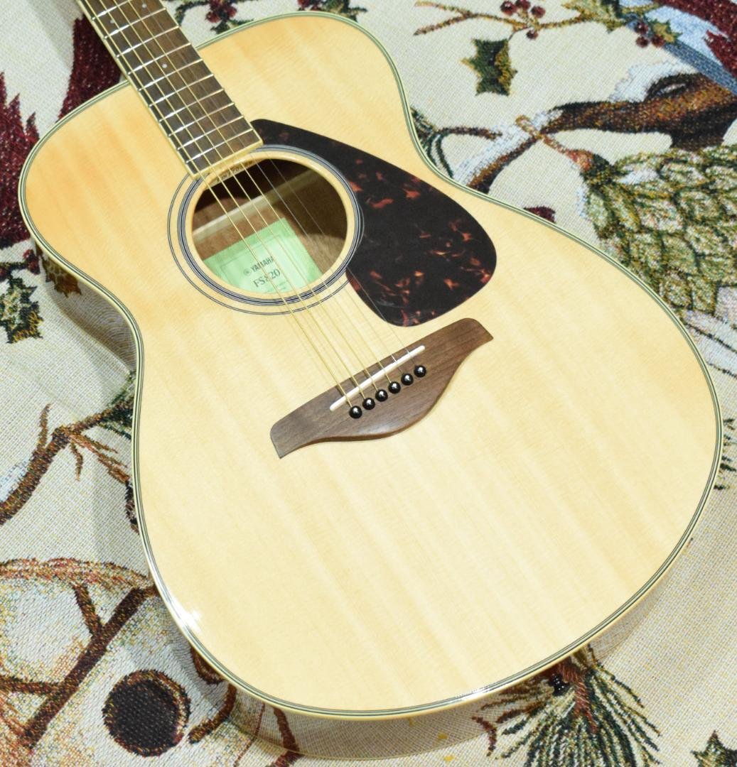 YAMAHA FS820 NATURAL ケース付 状態良好