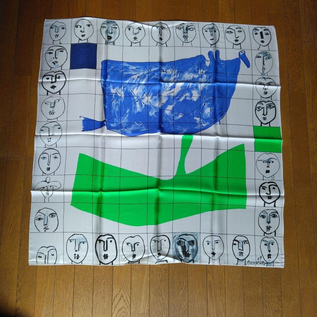 新品未使用　猪熊弦一郎　ミュージアムグッズ　シルクスカーフ「フェイス31」