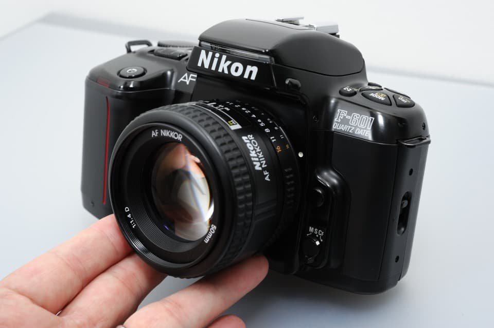 Nikon F-601 撮影可能現役機 + AF 50mm/F1.4D セット