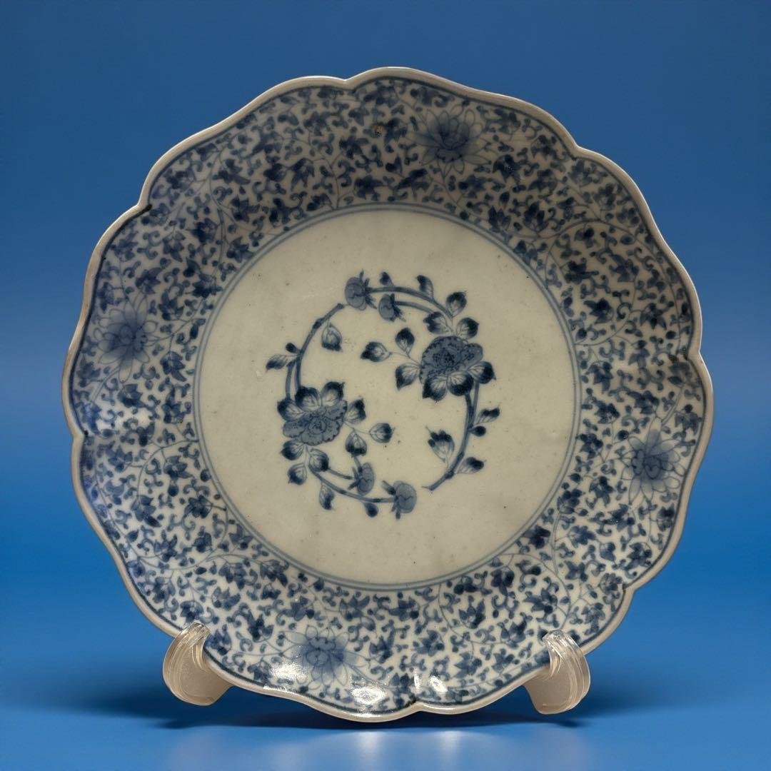 伊万里 有田 染付 印判手 輪花皿 花唐草 見返し唐草 見込梅花枝文 花丸文