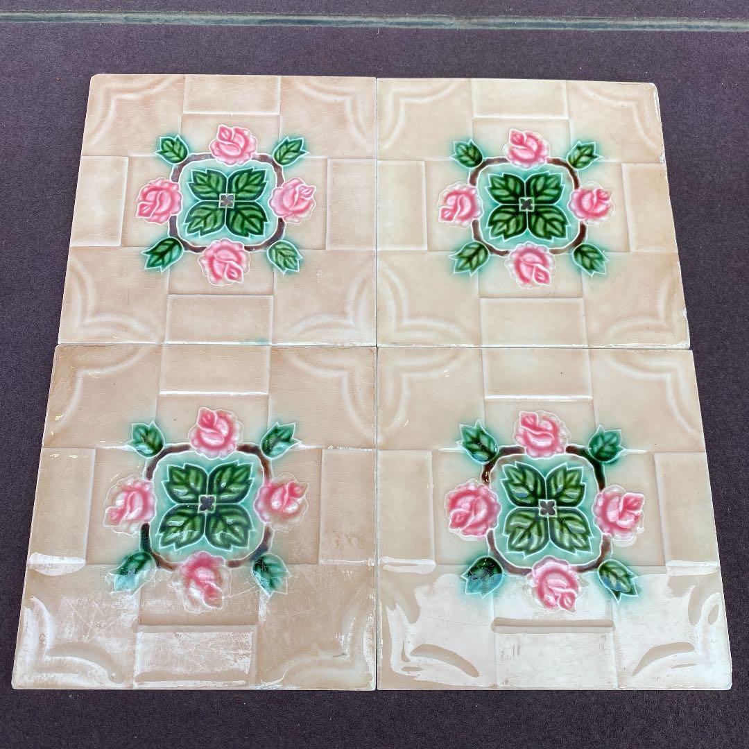 ハンドメイド日本製アンティークマジョリカタイルＡ⑥４枚セット　プラナカンタイル