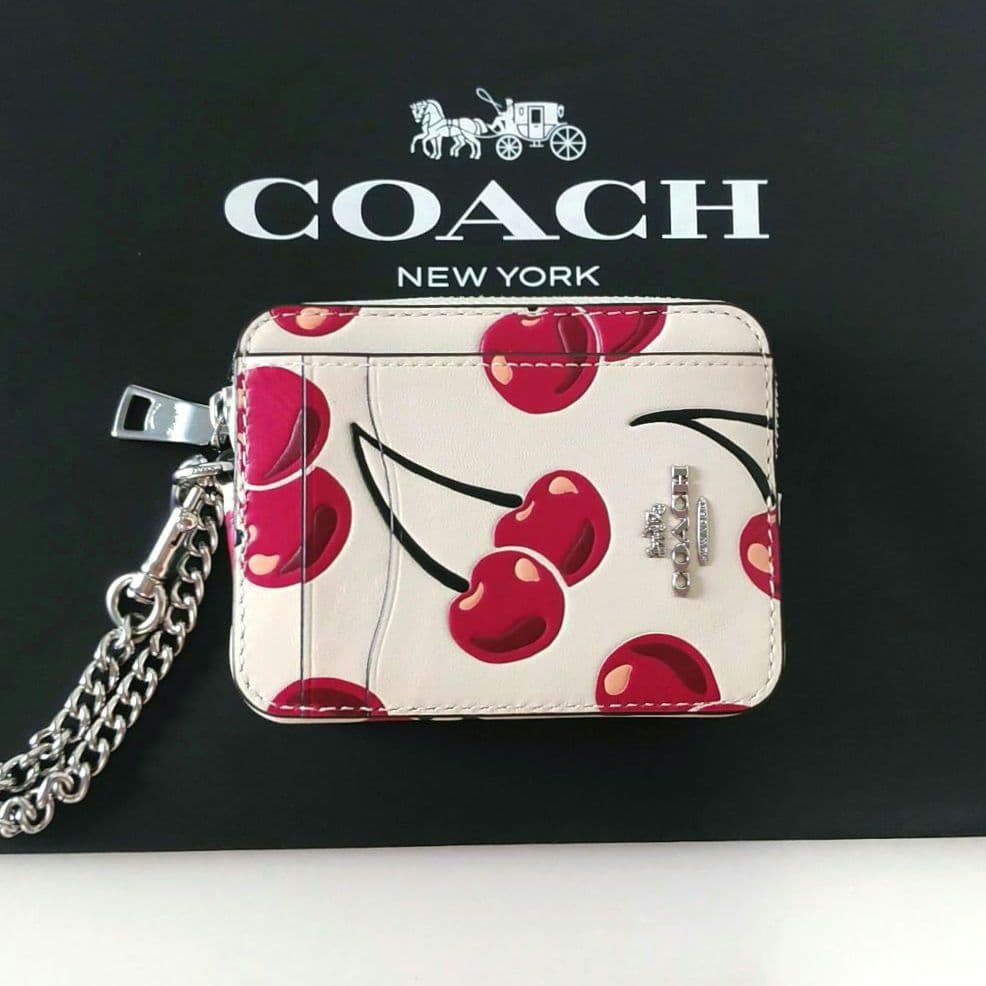 未使用品☆コーチ☆カードケース パスケース ケース ポーチ☆革☆サクランボ