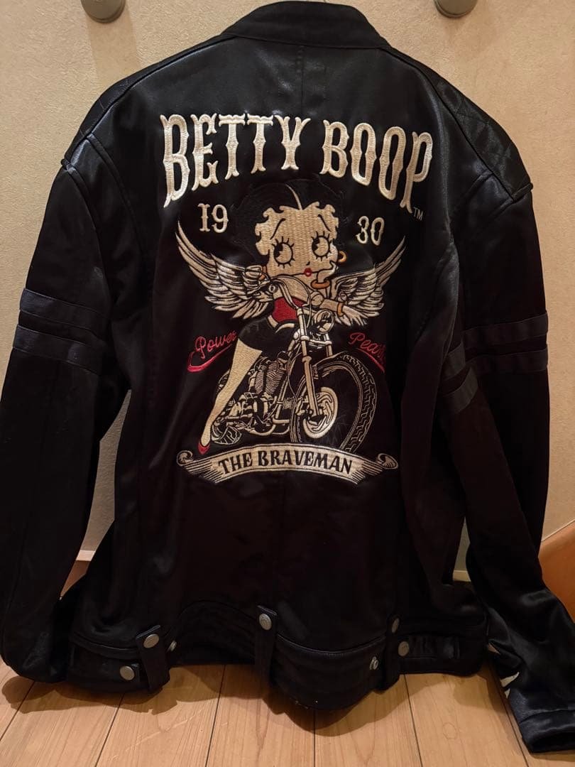 ヒ*ン様 入札スタートさらに値下げ！！ベティ・ブープ サテンライダースジャケット